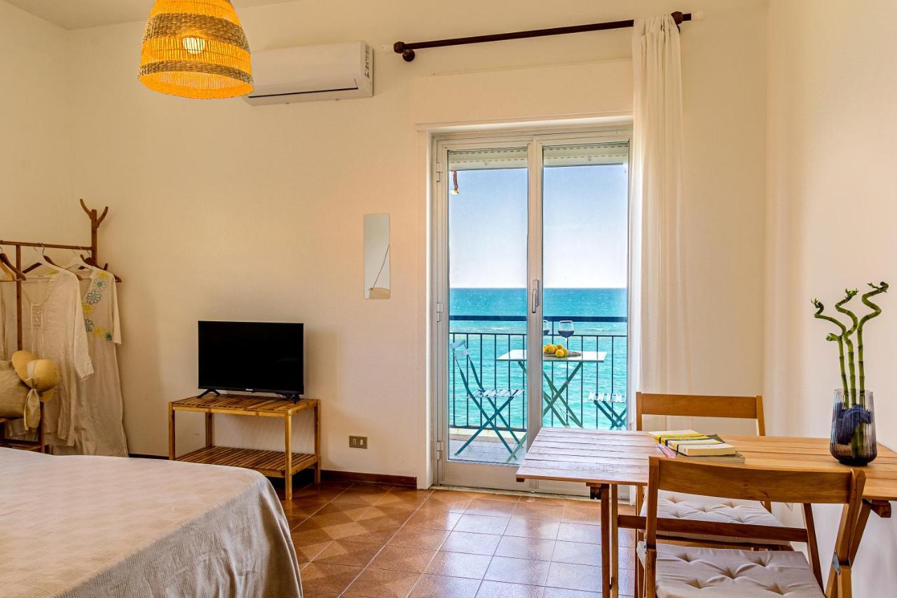 Mari Sea Home Giardini-Naxos Extérieur photo
